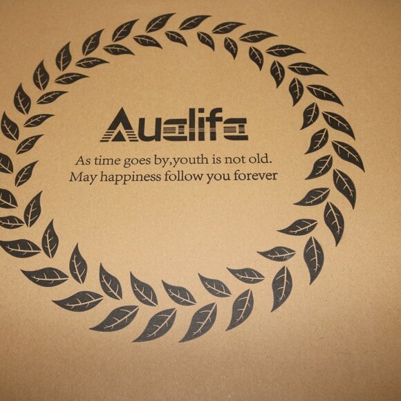 Artificial Eucalyptus wreath 14 inches wide new open box W/LED bluetooth lights - Picture 5 of 7